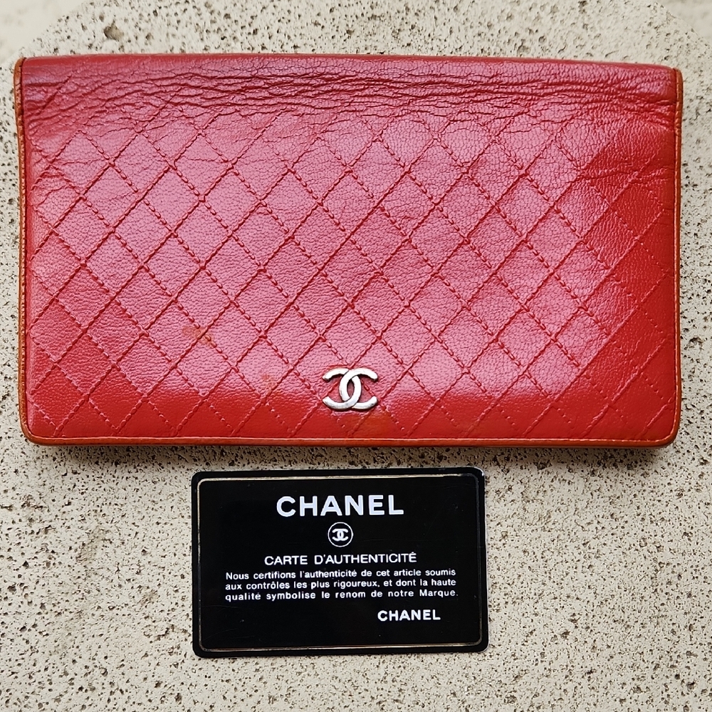 CHANEL Red Quilted Leather Wallet